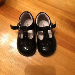 Stride Rite 4W leather classic Mary Jane